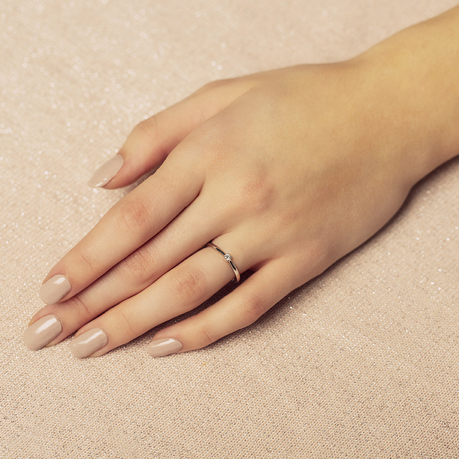 White gold solitaire ring with diamond 14 kt