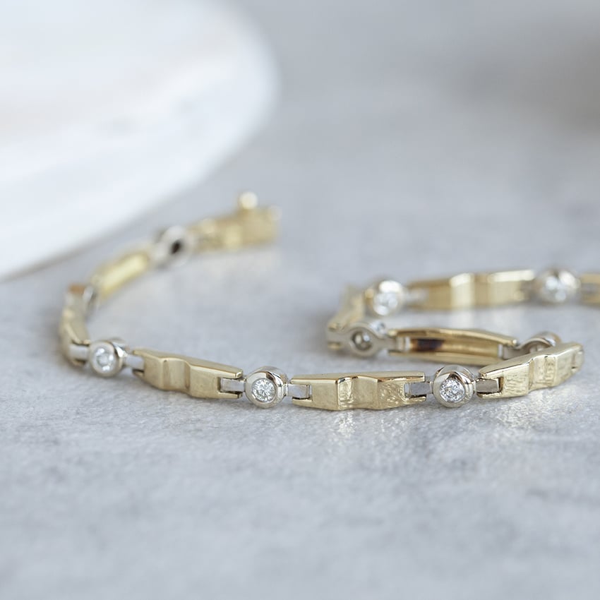 Gold bracelet with diamond 18 karat