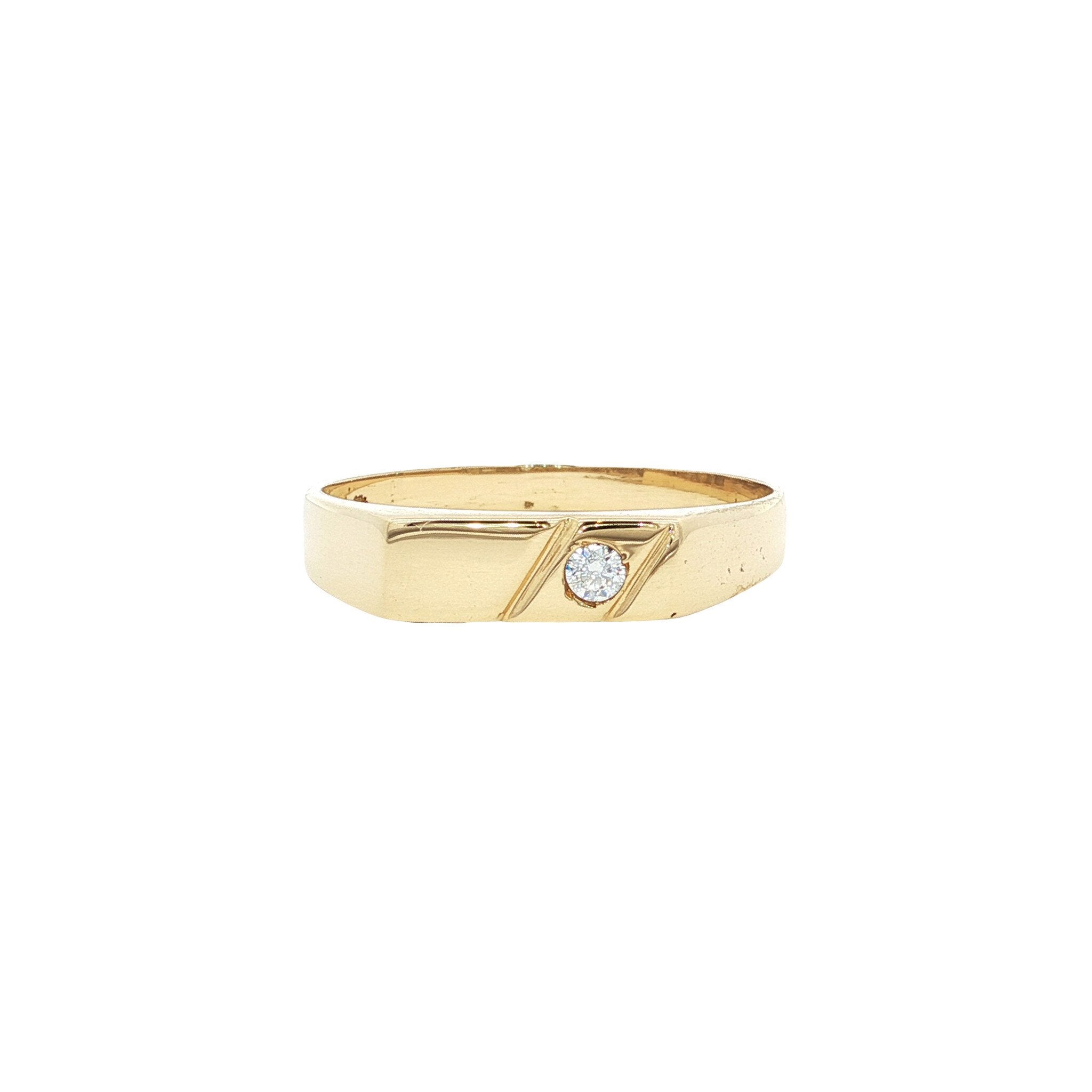 Gold signet ring with zirconia 14 karat