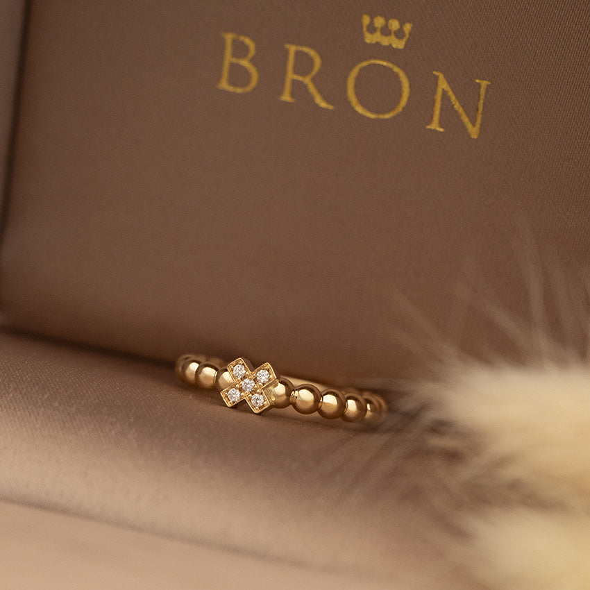 Gold Joy ring from Bron Jewelry 18 karat