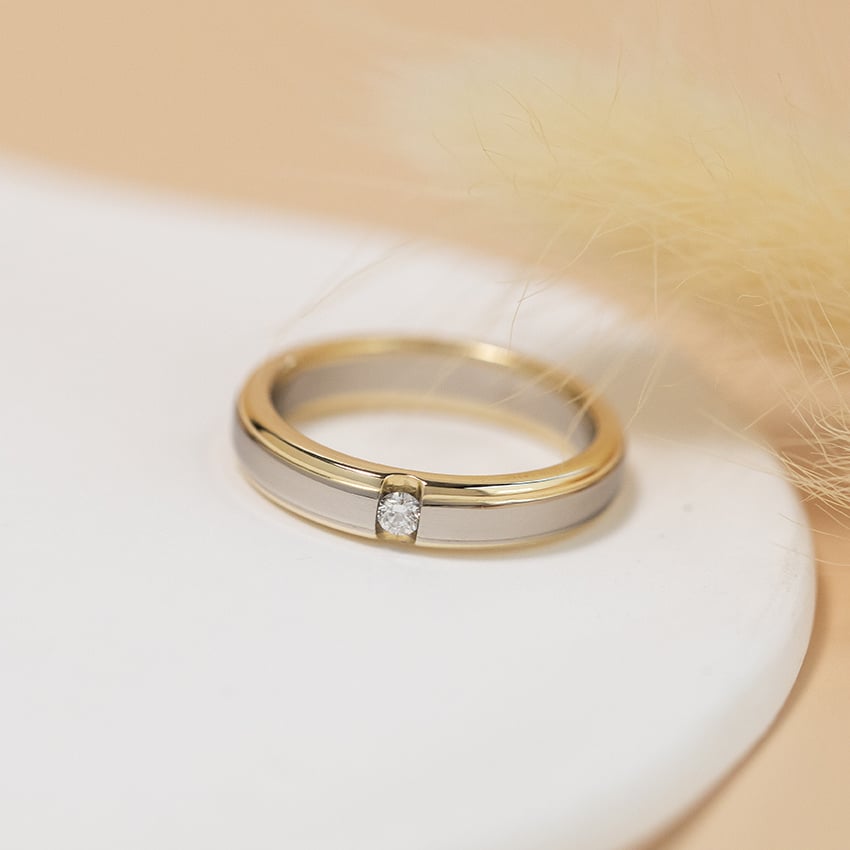 Gouden ring met diamant 14 karaat