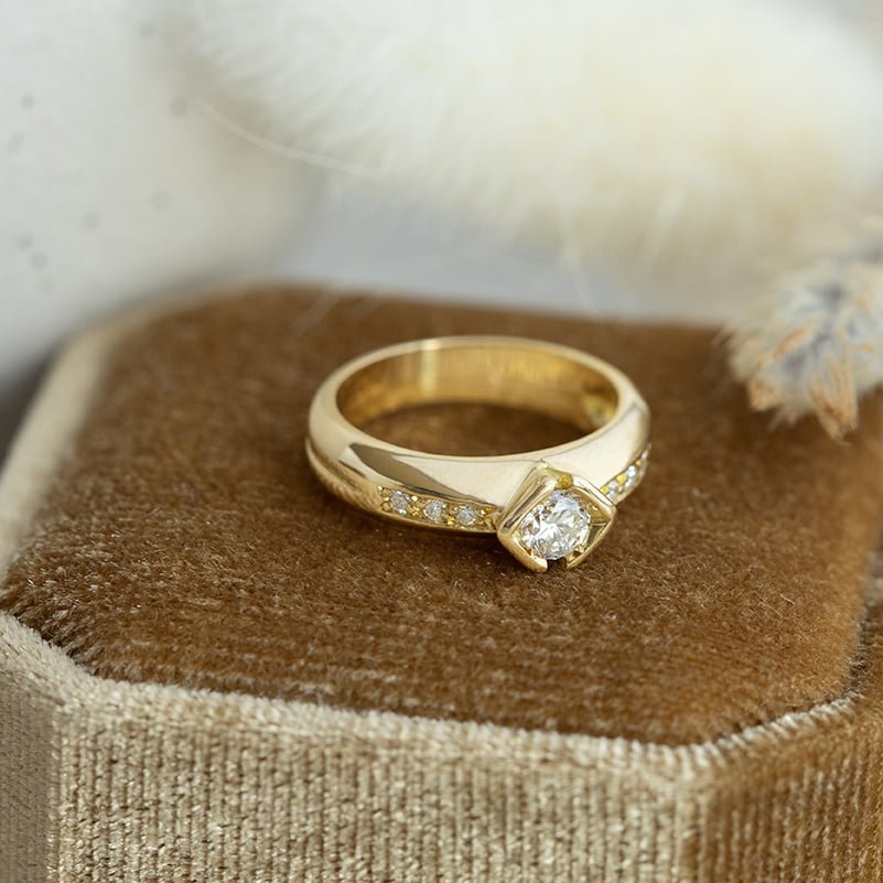 Gouden ring met diamant 18 karaat