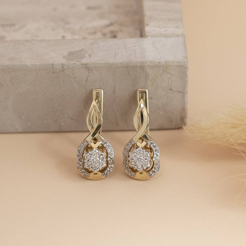 Gold ear jewelry with diamond 14 karat