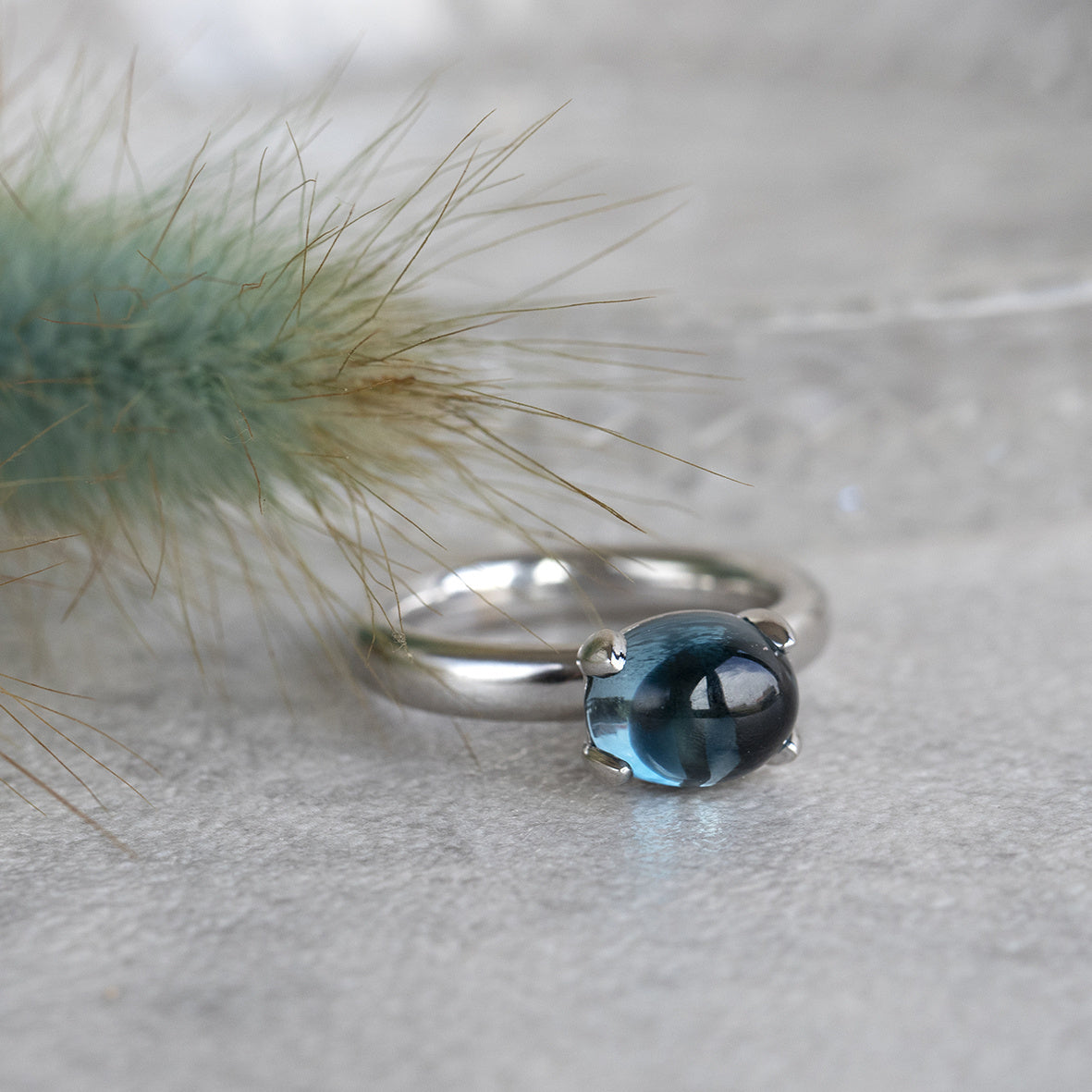 Witgouden Bron Jewelry ring Catch 14 krt