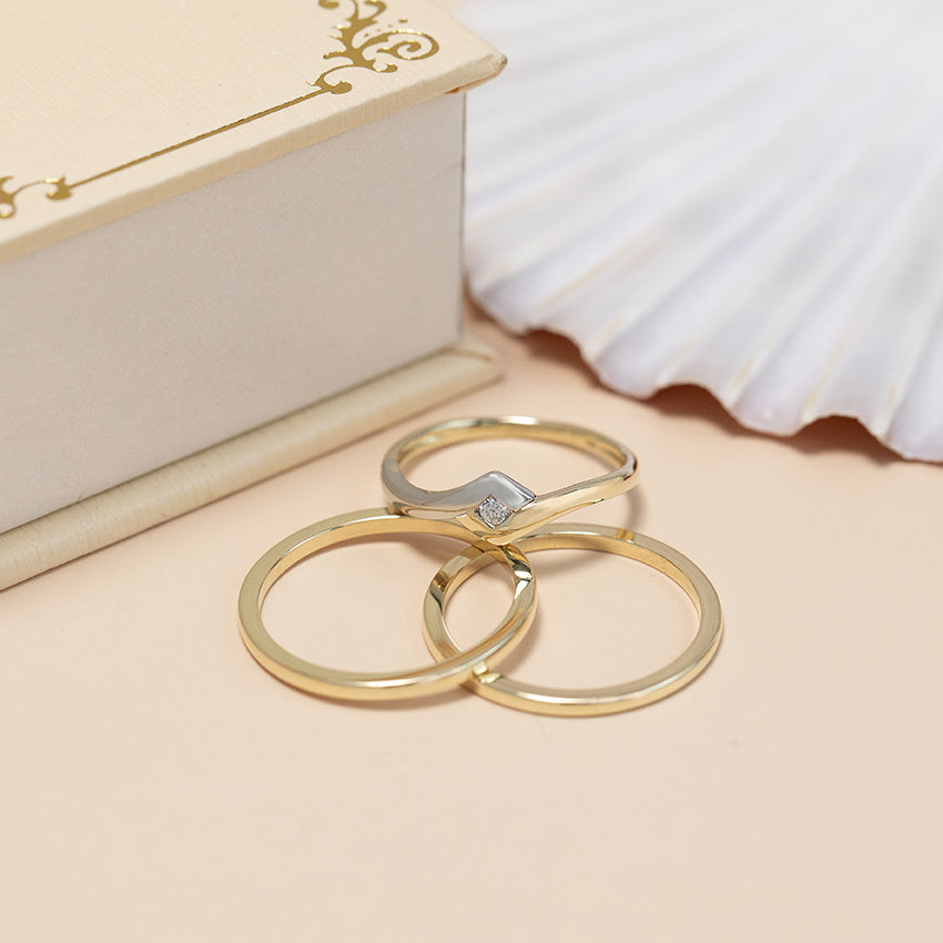 Gold ring with zirconia 14 karat