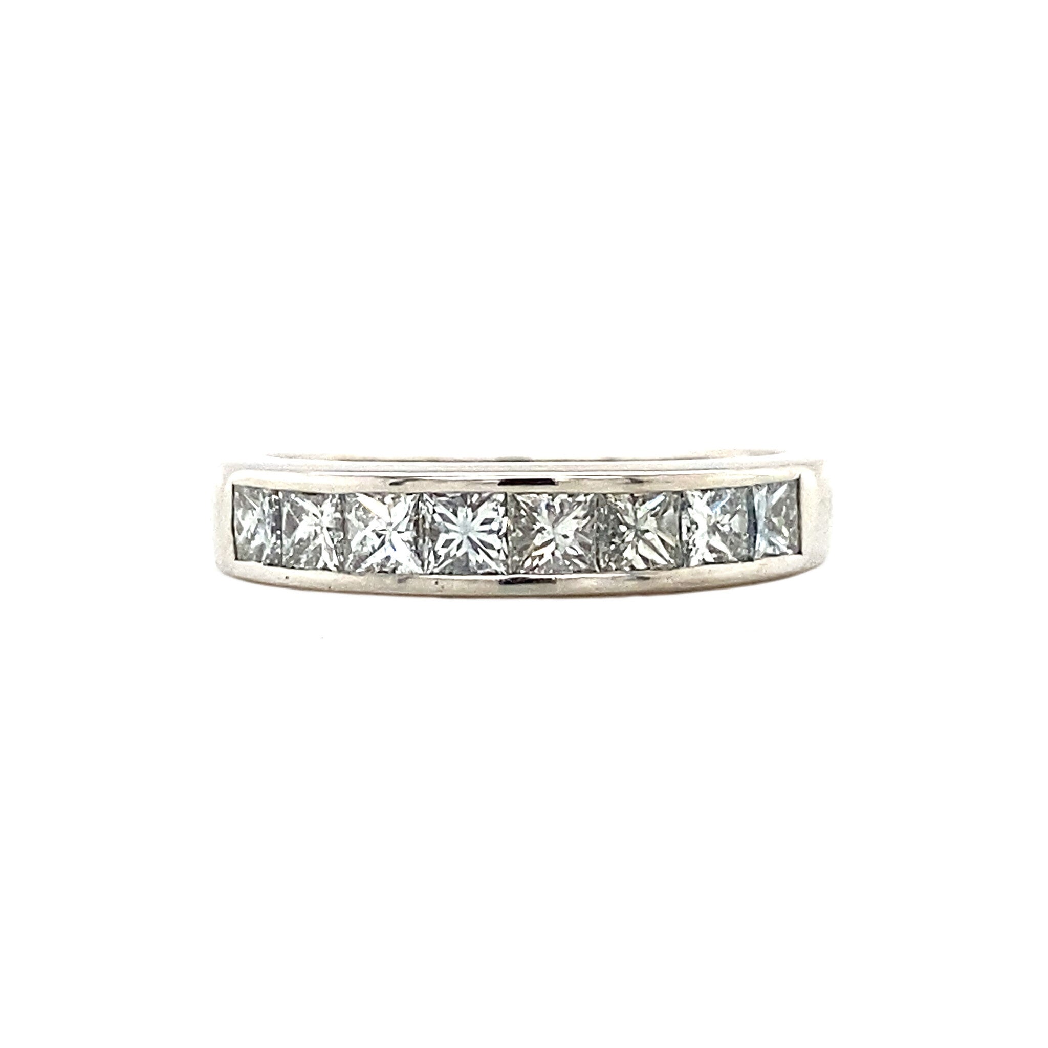 White gold row ring with diamond 18 karat