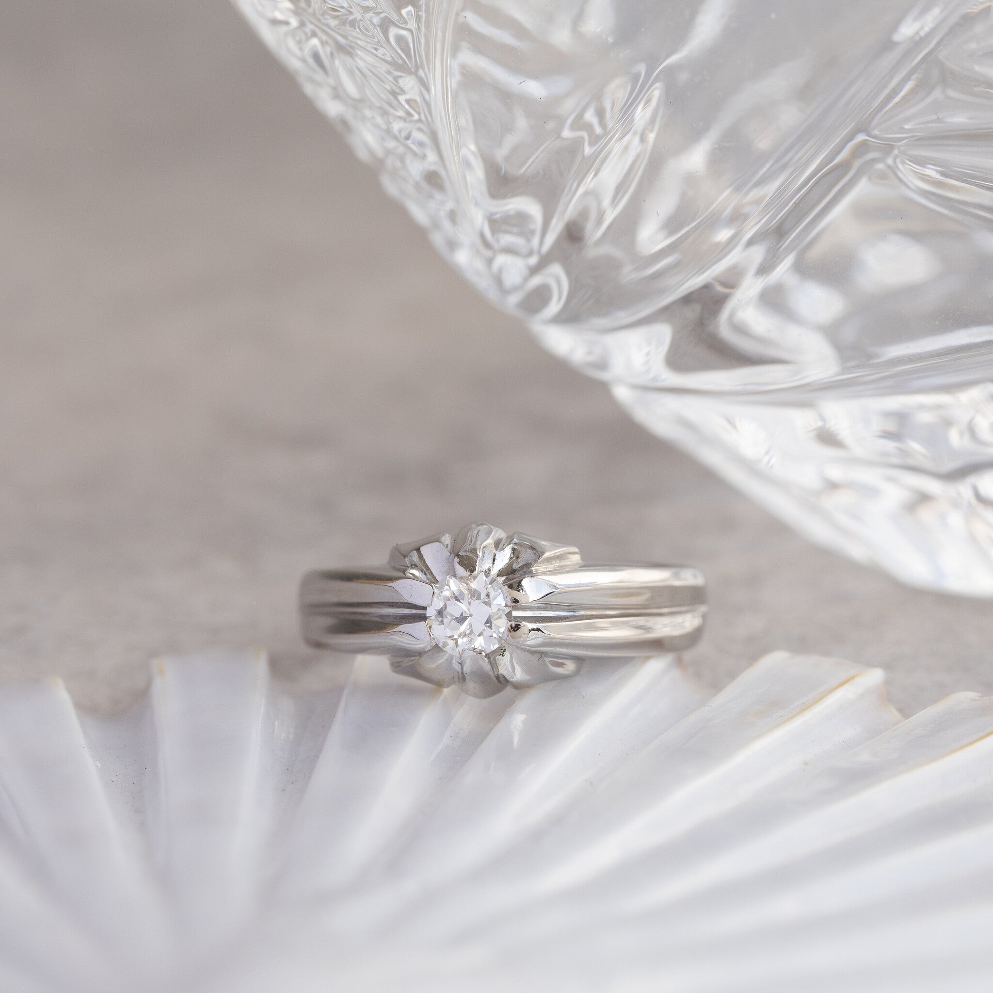 White gold pinky ring with diamond 18 karat