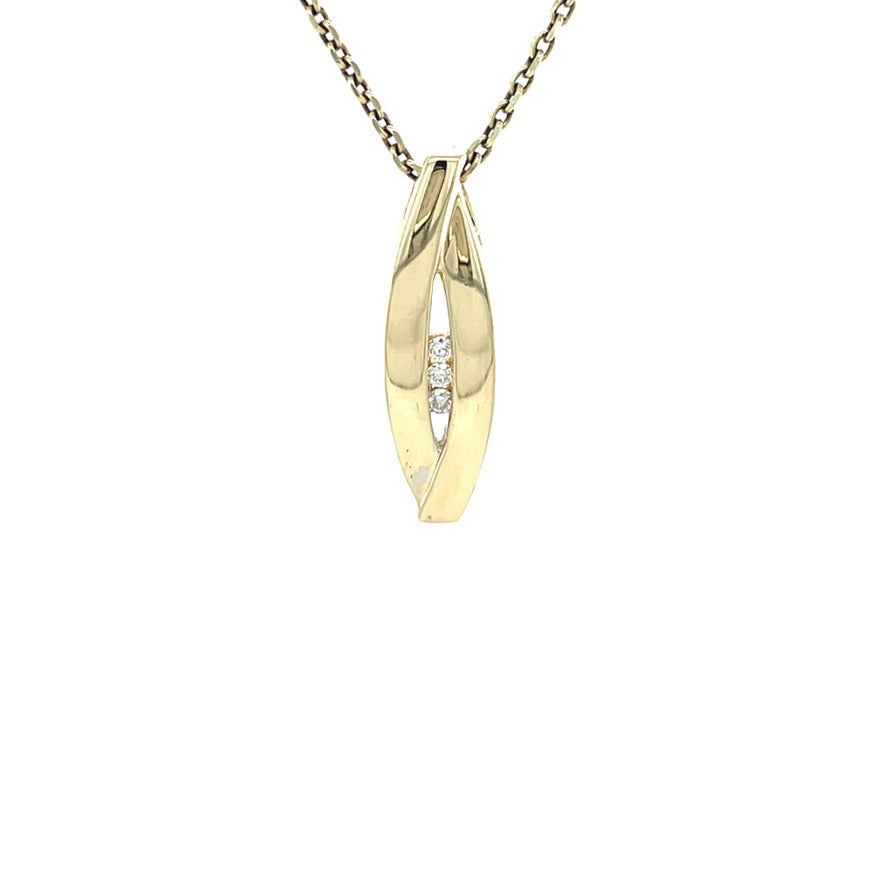 Gold pendant with diamond 14 karat