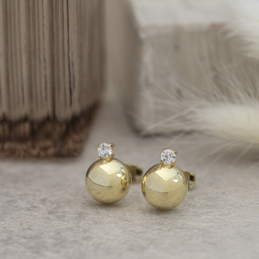 Gold stud earrings with zirconia 14 karat