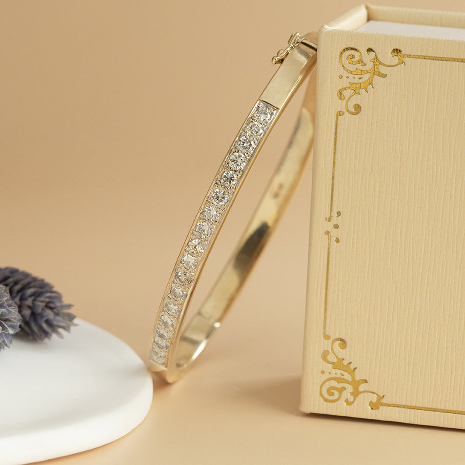 Gold bangle with diamond 14 karat