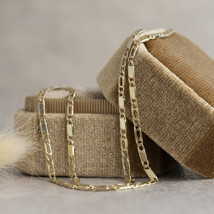 Gold necklace hawk's eye 46 cm 14 karat