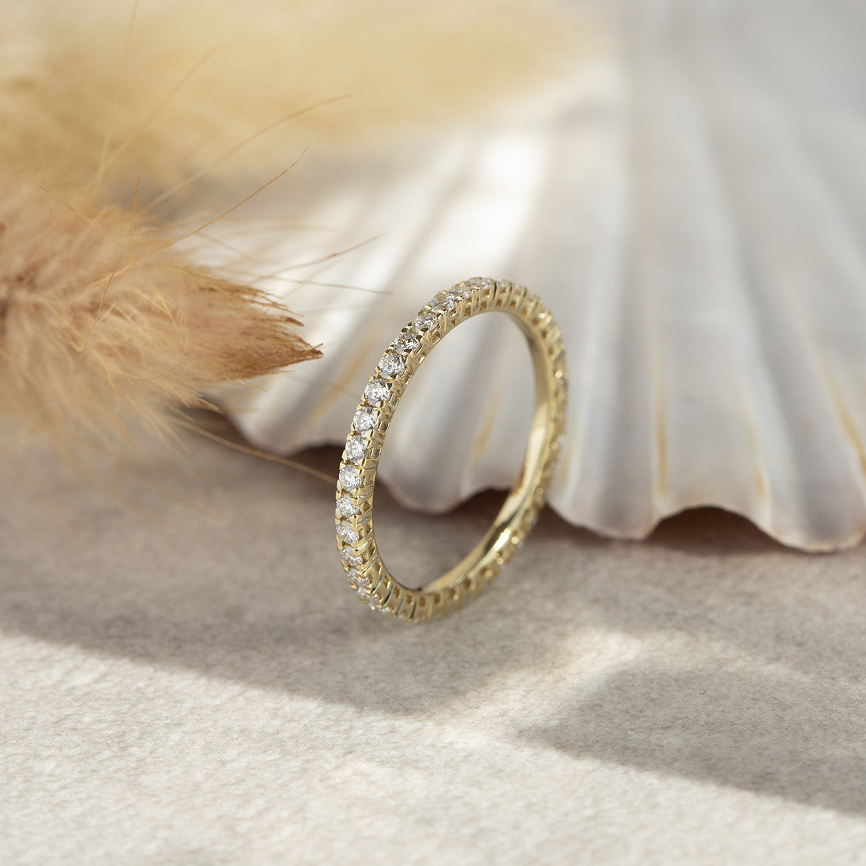 Gold alliance ring with diamond 18 kt